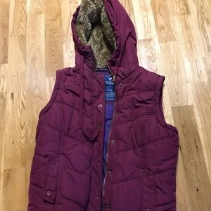 American Eagle vest